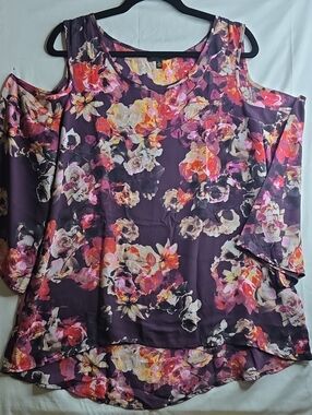 Melissa Paige Rich Burgundy Pink Floral Pullover Scoopneck Open Shoulder